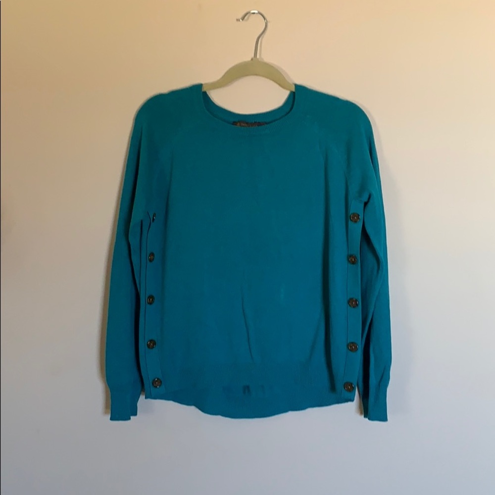 Woman’s Outback Red top